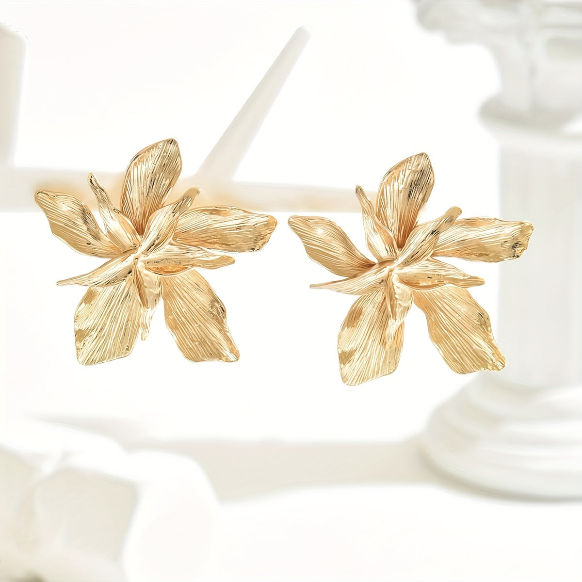 Lana | Pendientes de Gota Florales Dorados